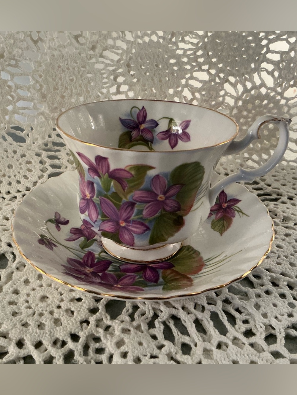 Royal Albert, Purple Violet Teacup